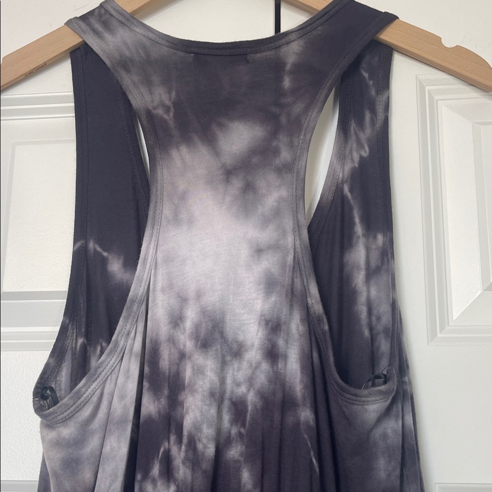 Sundry for Evereve Purple and Gray Tie-Dye Midi Dress - Picture 8 of 9
